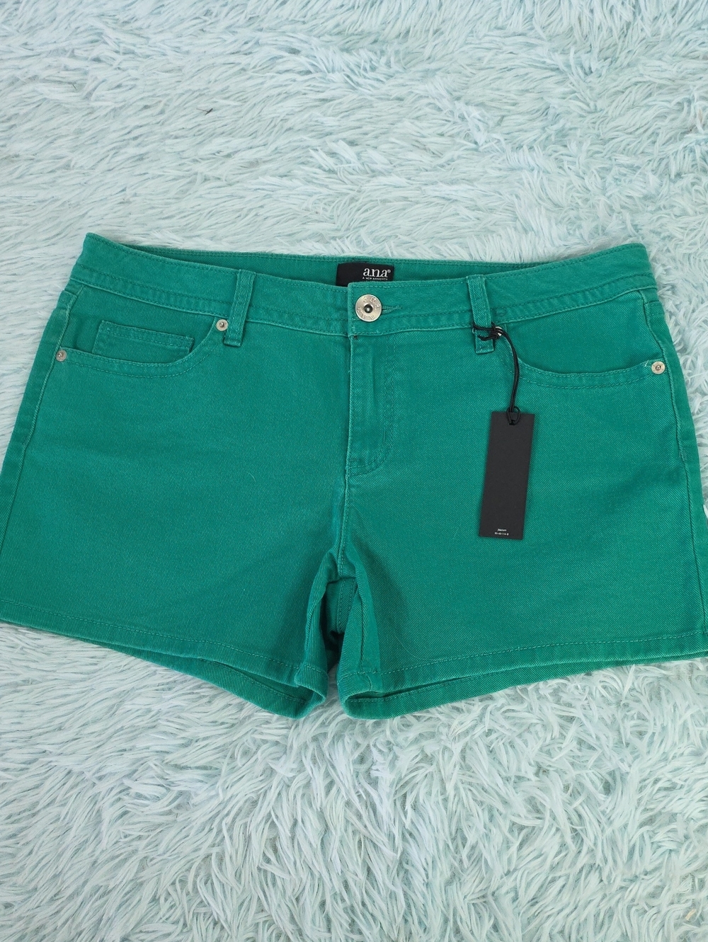 a.n.a. Women’s Mid-Rise Teal Green Jean Shorts NWT Size 12